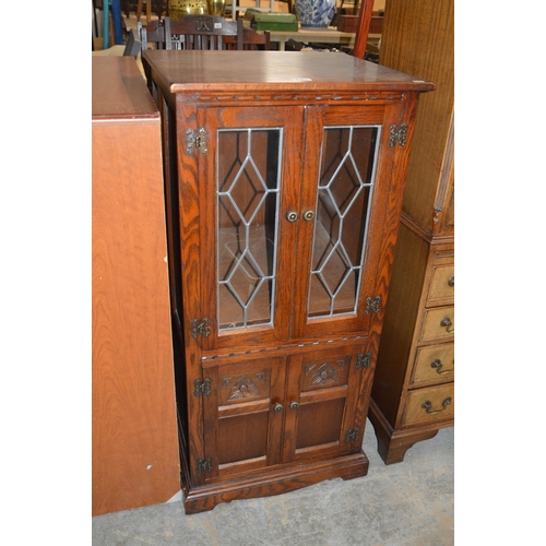 121 - oak cabinet