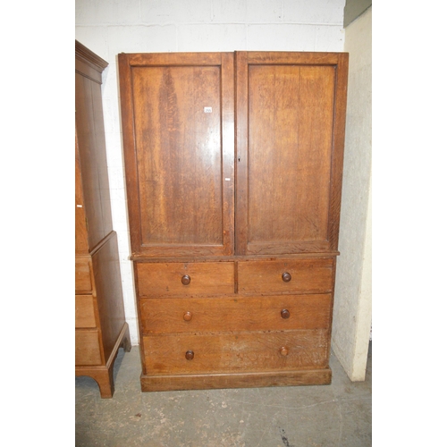 255 - oak linen press