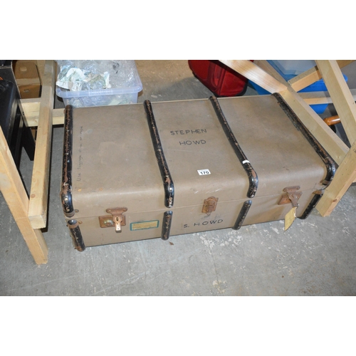 170 - vintage trunk