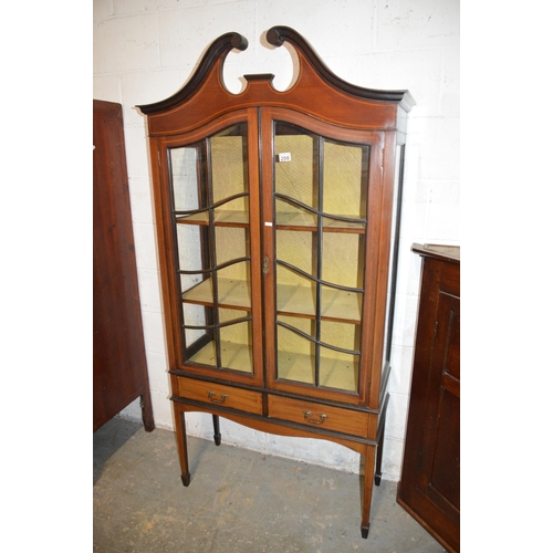 208 - display cabinet