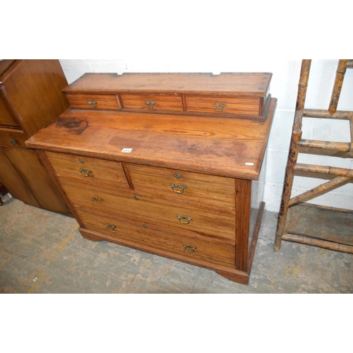 211 - chest of drawers