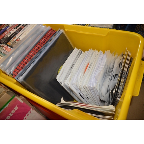 126 - bin of records