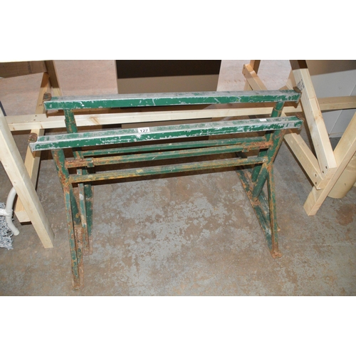 127 - 2 x work trestles