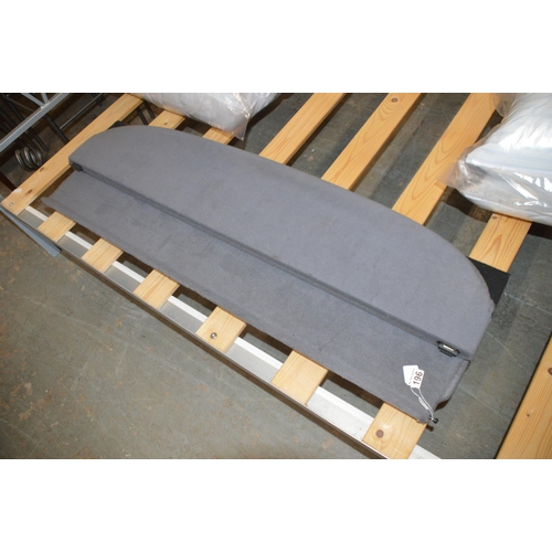 196 - Saab 9-5 parcel shelf