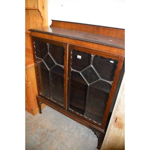 294 - glazed cabinet (1 pane missing...)