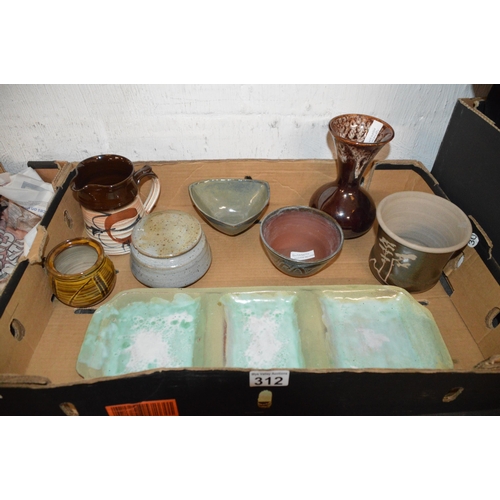 312 - box of pottery items