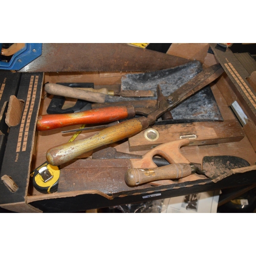 95 - box of tools