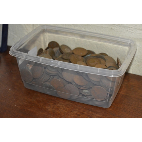 389 - tub of coins