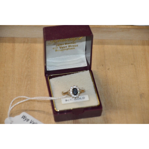 424 - 9ct gold ring, size n