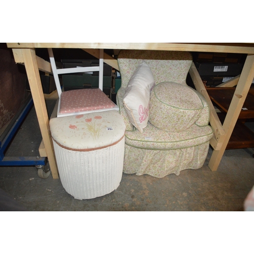 2 chairs & basket/foot rest