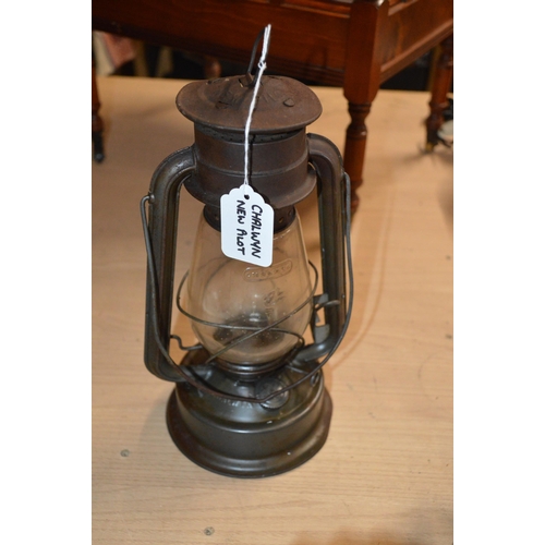 255 - chalwyn new pilot oil lamp