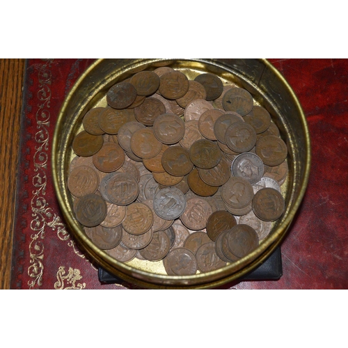 419 - tub of coins