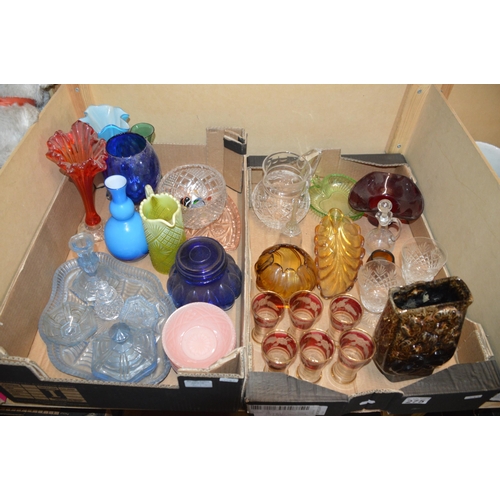 275 - 2 boxes of glassware