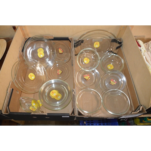 281 - 2 boxes of pyrex glassware