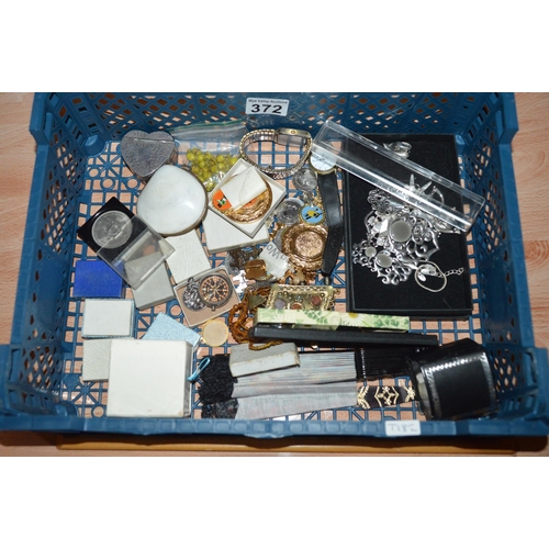 372 - crate of misc.