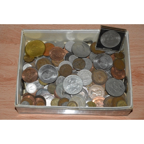 397 - tray of coins