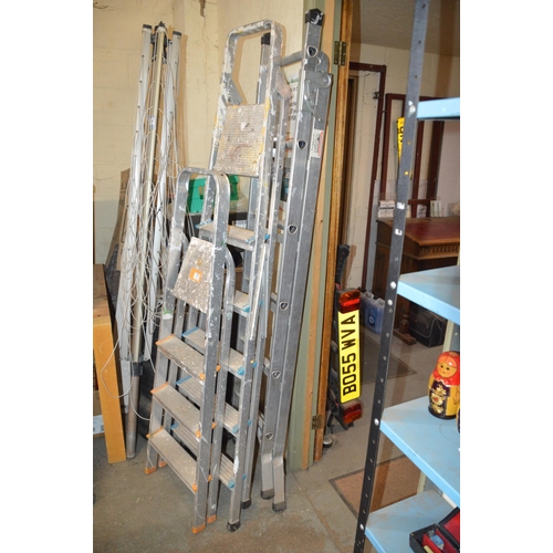 136 - 3 ladders