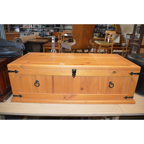 301 - wooden trunk