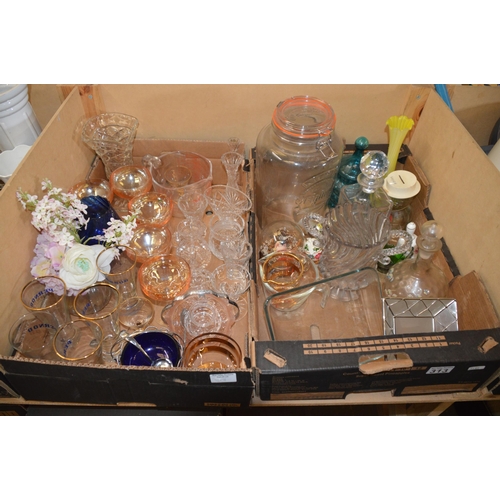 313 - 2 boxes of glassware