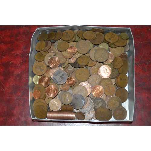 457 - tray of coins