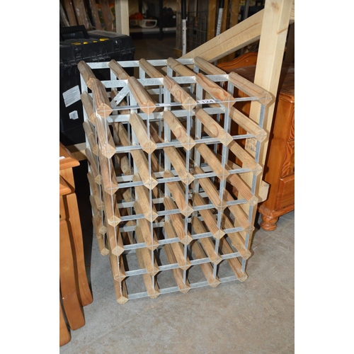 124 - 2 wine racks