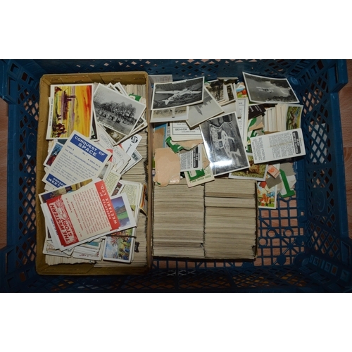 405 - qty of cigarette cards etc.