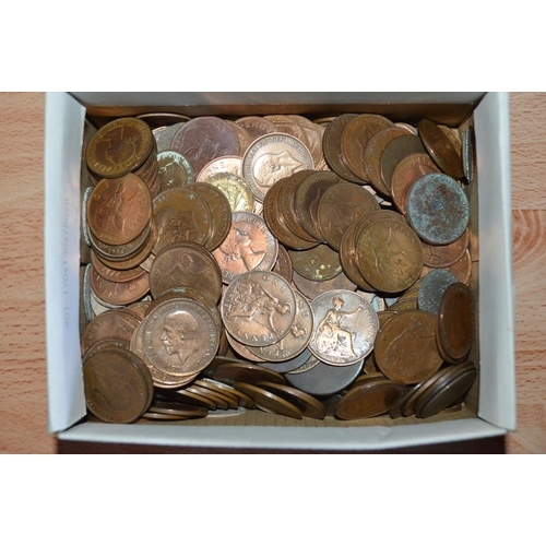 435 - tray of coins