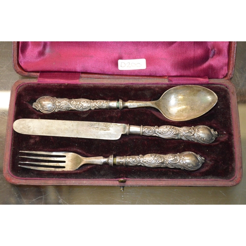 463 - cased set of silver cutlery