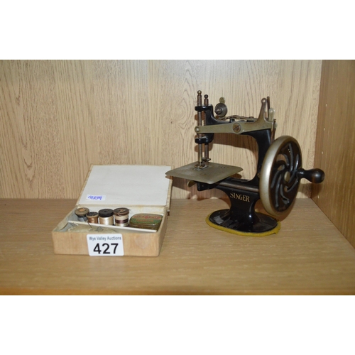 427 - miniature singer sewing machine