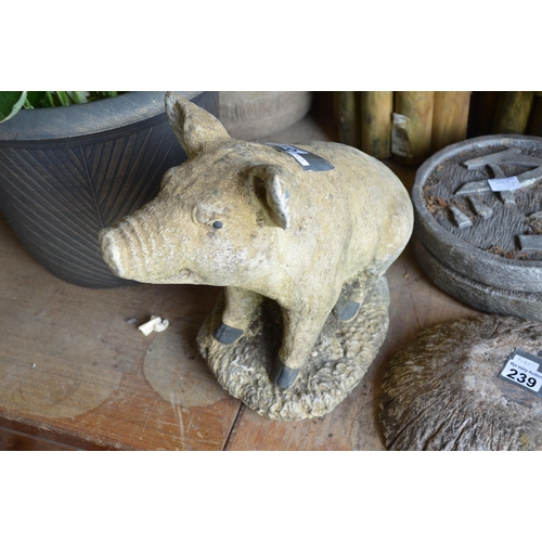 240 - garden pig ornament