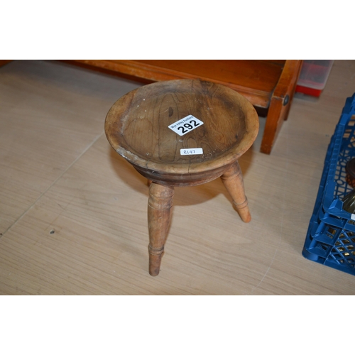 292 - milking stool