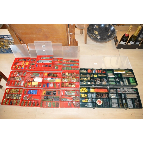 312 - large qty of vintage meccano