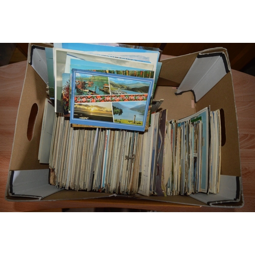 445 - qty of postcards