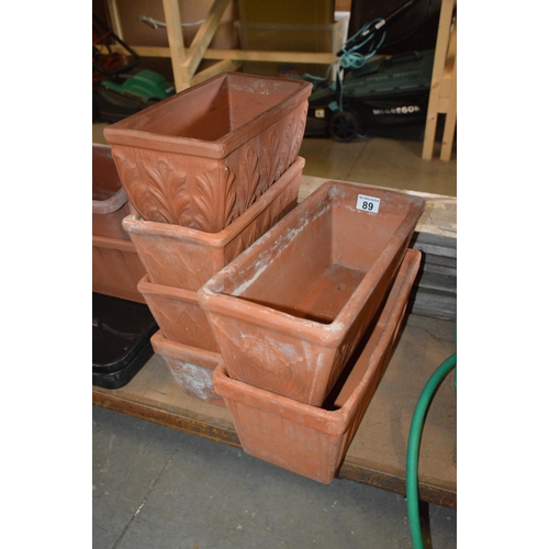 89 - 6 terracota planters