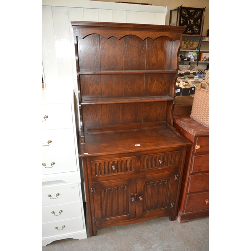 172 - dresser