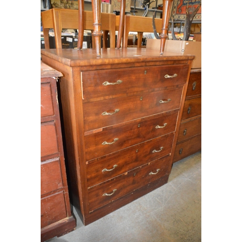 175 - chest of drawers