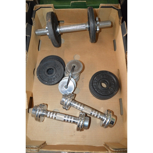 126 - box of weights