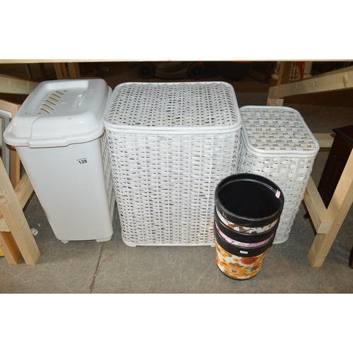 128 - bay of laundry baskets