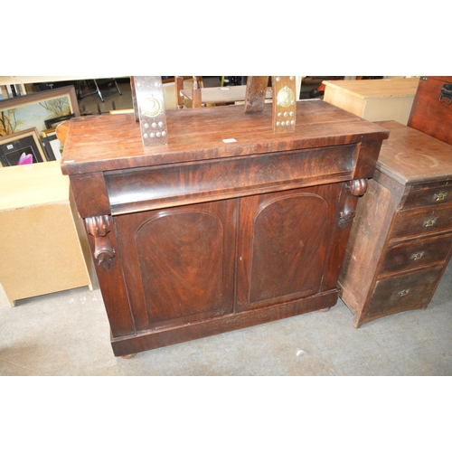 163 - sideboard