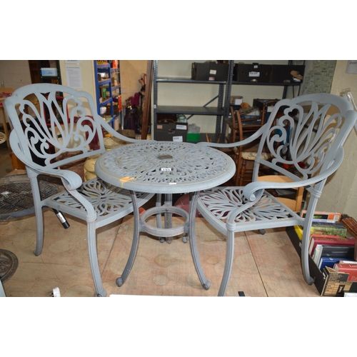 195 - garden table & chairs