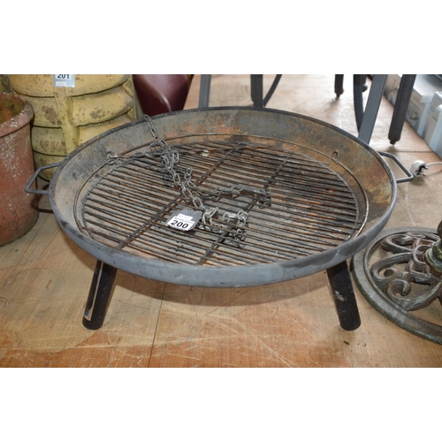 200 - fire pit/bbq