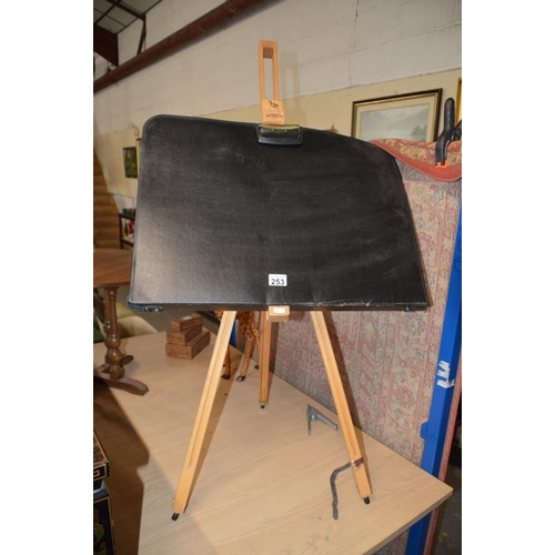 253 - artists easel