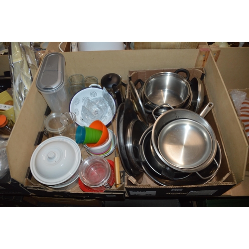 273 - 2 boxes of kitchen items