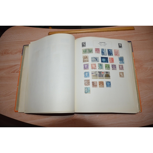 367 - stamp album