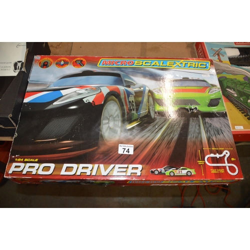 74 - micro scalextric