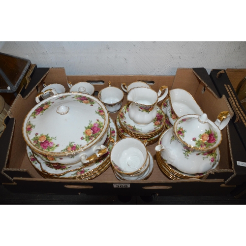 368 - box of royal albert dinnerware