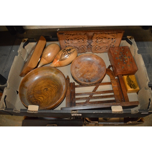 375 - box of wooden items