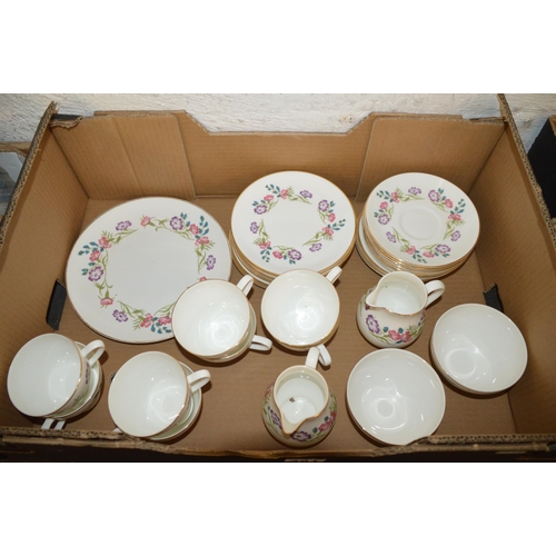 381 - box of wedgwood china