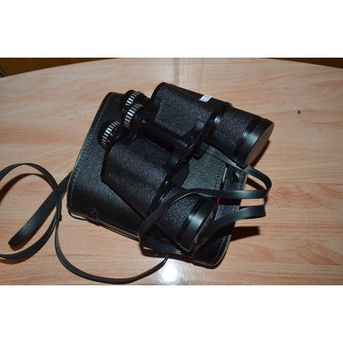 435 - cased binoculars