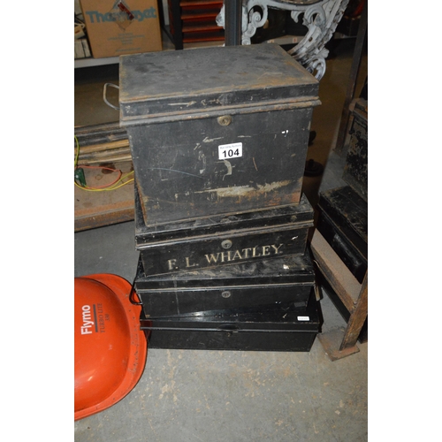 104 - 4 metal trunks